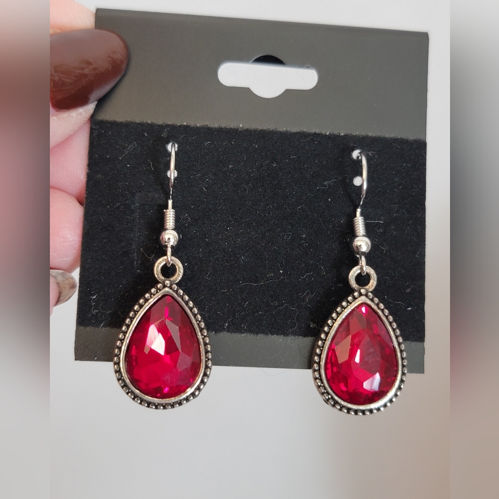 Handcrafted Red Teardrop Earrings NWOT